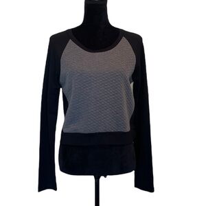 Andrea Jovine cropped long sleeve contemporary athleisure wear casual top medium